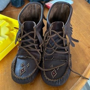 “Harvester” fringe bootie moccasin size 8 Genuine Leather